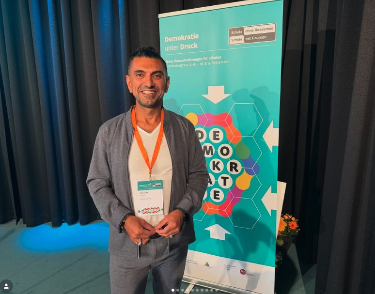 Bundeskongress in Berlin: „Demokratie unter Druck“ Irfan Taufik beim Bundeskongress „Demokratie unter Druck“ von Schule ohne Rassismus – Schule mit Courage in Berlin