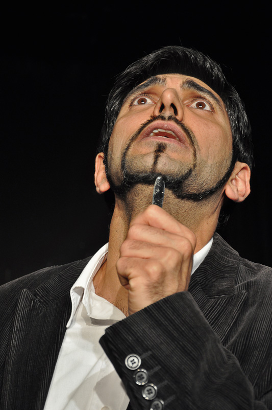 Szenenfoto aus „Dreck“, Das Theaterprojekt Nürnberg