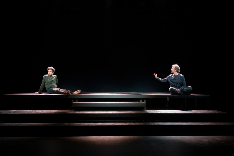 Szenenfoto aus „Gesäubert“, Das Theaterprojekt Nürnberg